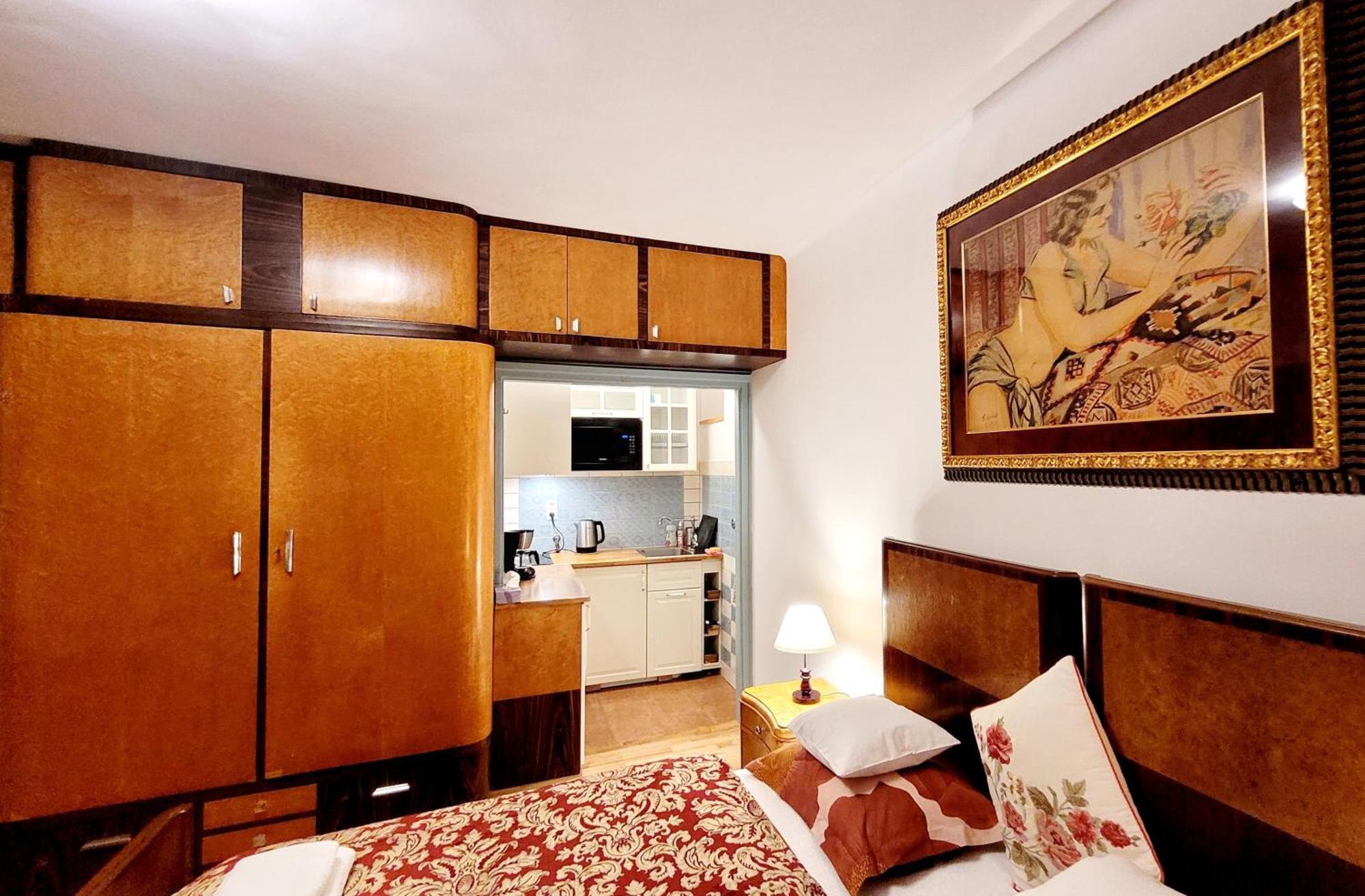 Balladyny7 Art Deco Swiatlowod Varşovia Exterior foto